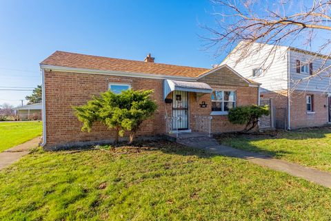 Tiny photo for 16154 Honore Avenue, Markham, IL 60428 (MLS # 12487965)
