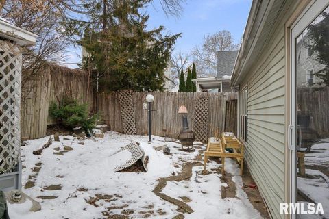 Tiny photo for 610 LINN Street, Muscatine, IA 52761 (MLS # QC4270071)