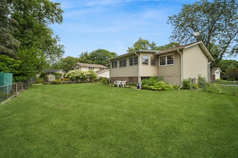 Tiny photo for 1305 E Sanborn Drive, Palatine, IL 60074 (MLS # 12702818)