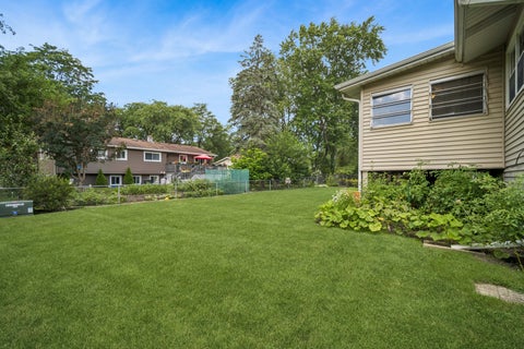 Tiny photo for 1305 E Sanborn Drive, Palatine, IL 60074 (MLS # 12702818)