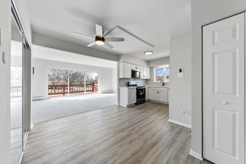 Tiny photo for 539 N Pleasant Drive #2D, Glenwood, IL 60425 (MLS # 12575512)