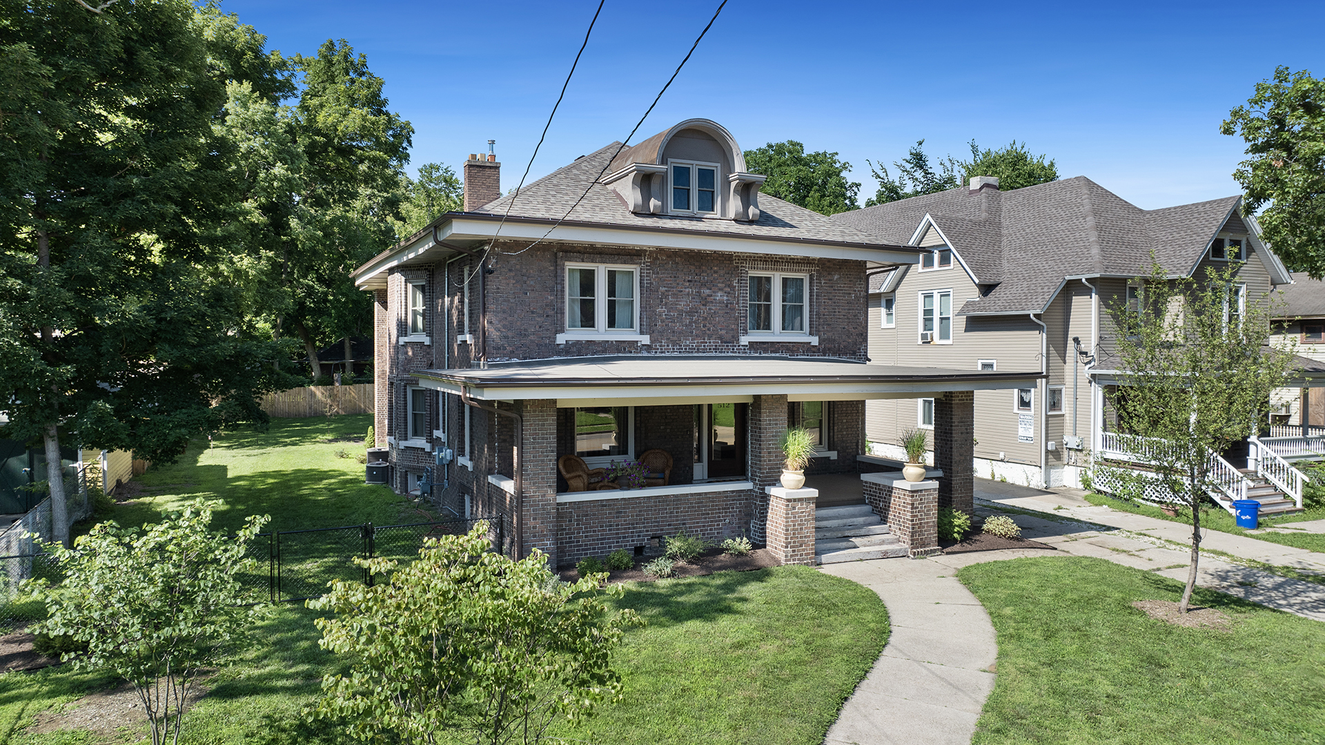 512 College Avenue