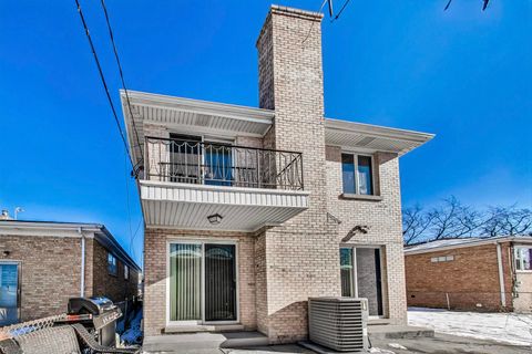 A home in Harwood Heights