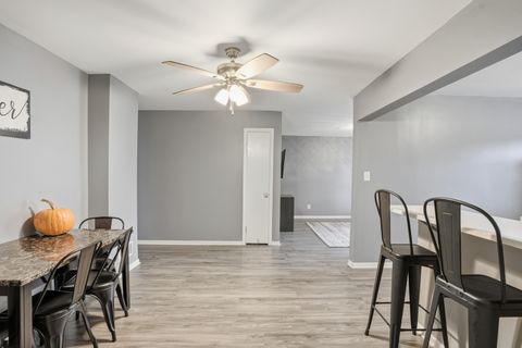 Tiny photo for 515 W Auburn Lane, Crete, IL 60417 (MLS # 12491596)