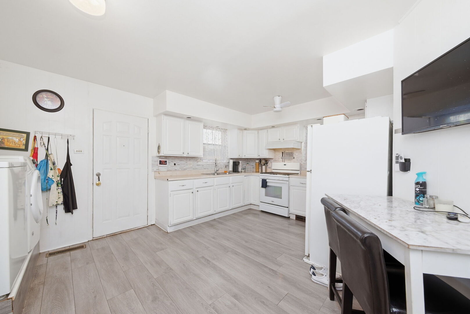 1266 Burnham Avenue