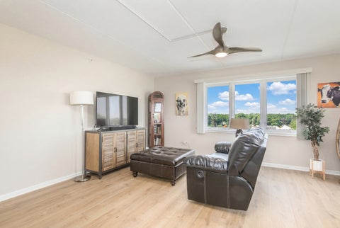 Tiny photo for 6815 N Milwaukee Avenue #605, Niles, IL 60714 (MLS # 12661155)