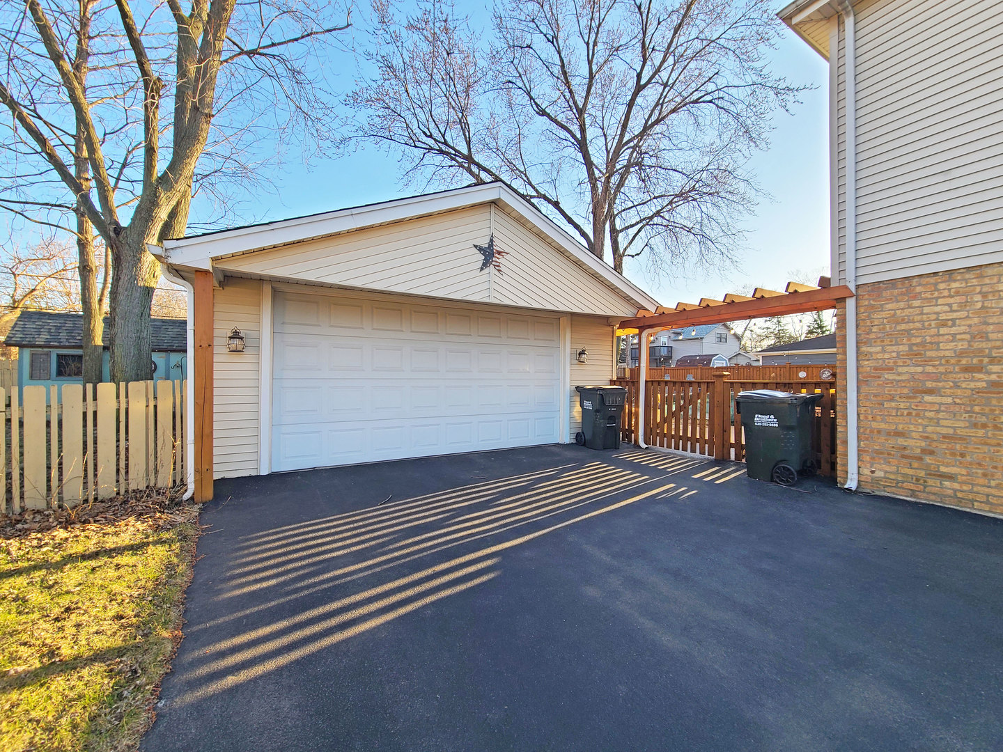 5831 W 109th Street