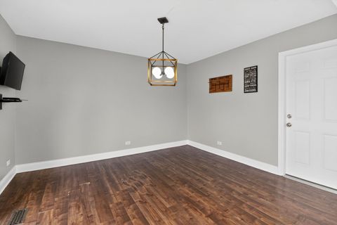 Tiny photo for 7662 Northway Drive, Hanover Park, IL 60133 (MLS # 12622790)