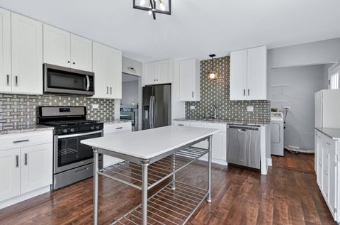 Tiny photo for 7662 Northway Drive, Hanover Park, IL 60133 (MLS # 12622790)