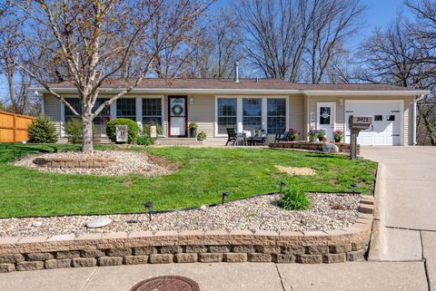 Photo of 3921 29th Street, Rock Island, IL 61201 (MLS # 12623593)