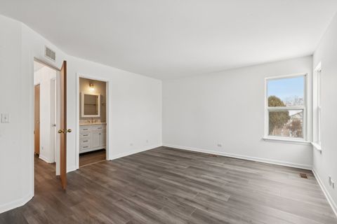 Tiny photo for 2509 N Pennwood Court, Round Lake Beach, IL 60073 (MLS # 12551159)