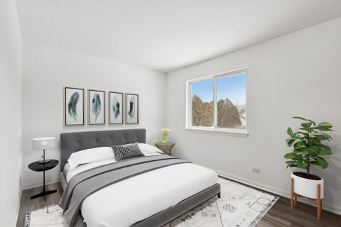 Tiny photo for 2509 N Pennwood Court, Round Lake Beach, IL 60073 (MLS # 12551159)