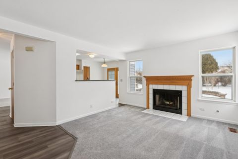 Tiny photo for 2509 N Pennwood Court, Round Lake Beach, IL 60073 (MLS # 12551159)