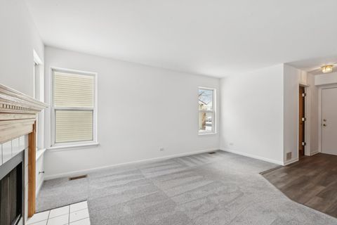 Tiny photo for 2509 N Pennwood Court, Round Lake Beach, IL 60073 (MLS # 12551159)