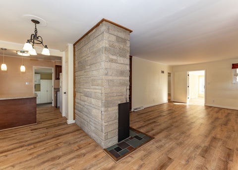 Tiny photo for 321 Thorwaldsen Place, Clinton, IA 52732 (MLS # 12797838)