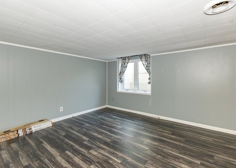 Tiny photo for 321 Thorwaldsen Place, Clinton, IA 52732 (MLS # 12797838)