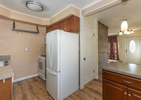 Tiny photo for 321 Thorwaldsen Place, Clinton, IA 52732 (MLS # 12797838)