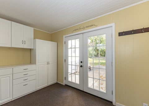 Tiny photo for 321 Thorwaldsen Place, Clinton, IA 52732 (MLS # 12797838)