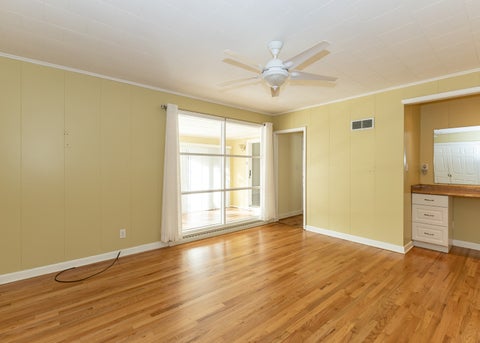 Tiny photo for 321 Thorwaldsen Place, Clinton, IA 52732 (MLS # 12797838)
