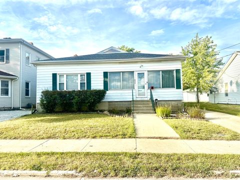 Tiny photo for 822 W Lafayette Street, Ottawa, IL 61350 (MLS # 12477349)