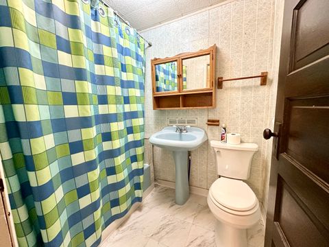 Tiny photo for 822 W Lafayette Street, Ottawa, IL 61350 (MLS # 12477349)