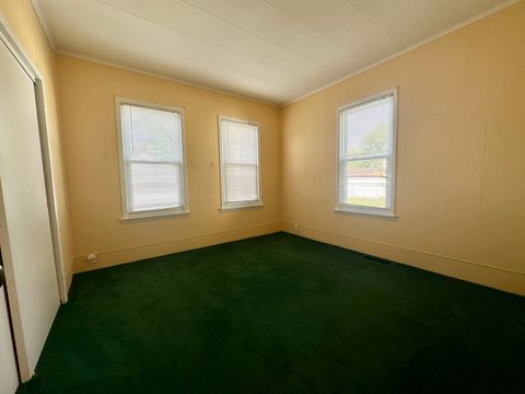 Tiny photo for 822 W Lafayette Street, Ottawa, IL 61350 (MLS # 12477349)