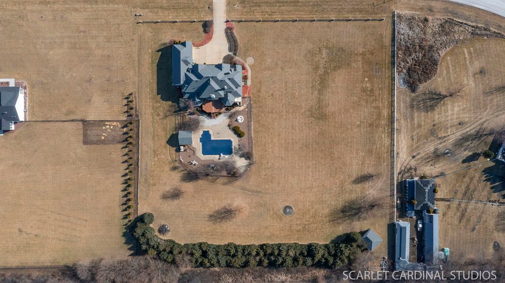 listing image 44