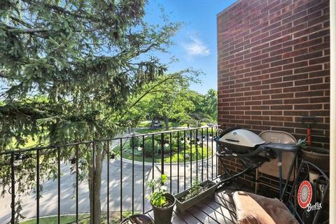 Tiny photo for 1425 Sandpebble Drive #340, Wheeling, IL 60090 (MLS # 12452382)