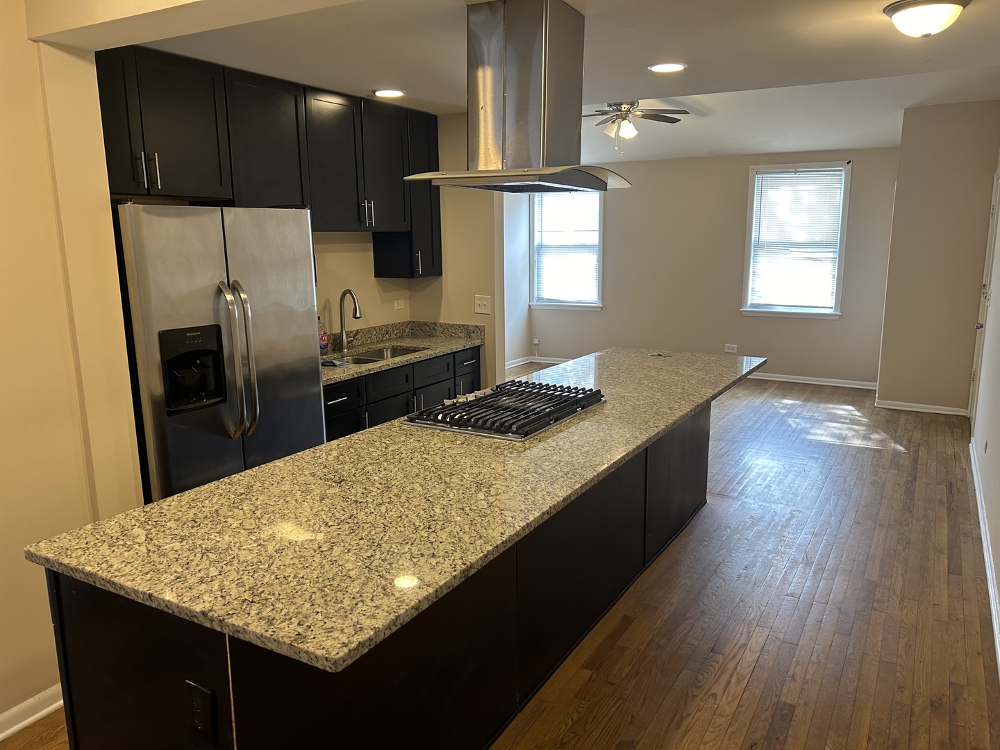 5028 W 31st Place
