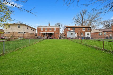 Tiny photo for 429 Geneva Avenue, Bellwood, IL 60104 (MLS # 12486311)