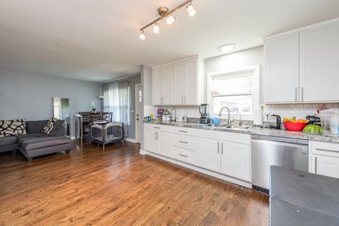 Tiny photo for 19451 W Hoag Court, Mundelein, IL 60060 (MLS # 12432924)