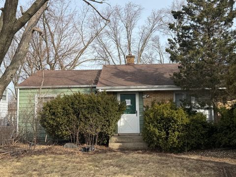 Photo of 505 W Joe Orr Road, Chicago Heights, IL 60411 (MLS # 12613756)