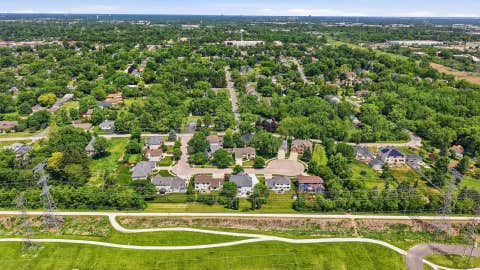 Tiny photo for 22W133 GLENRISE Court, Glen Ellyn, IL 60137 (MLS # 12664331)