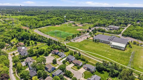 Tiny photo for 22W133 GLENRISE Court, Glen Ellyn, IL 60137 (MLS # 12664331)
