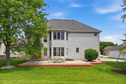 Tiny photo for 22W133 GLENRISE Court, Glen Ellyn, IL 60137 (MLS # 12664331)