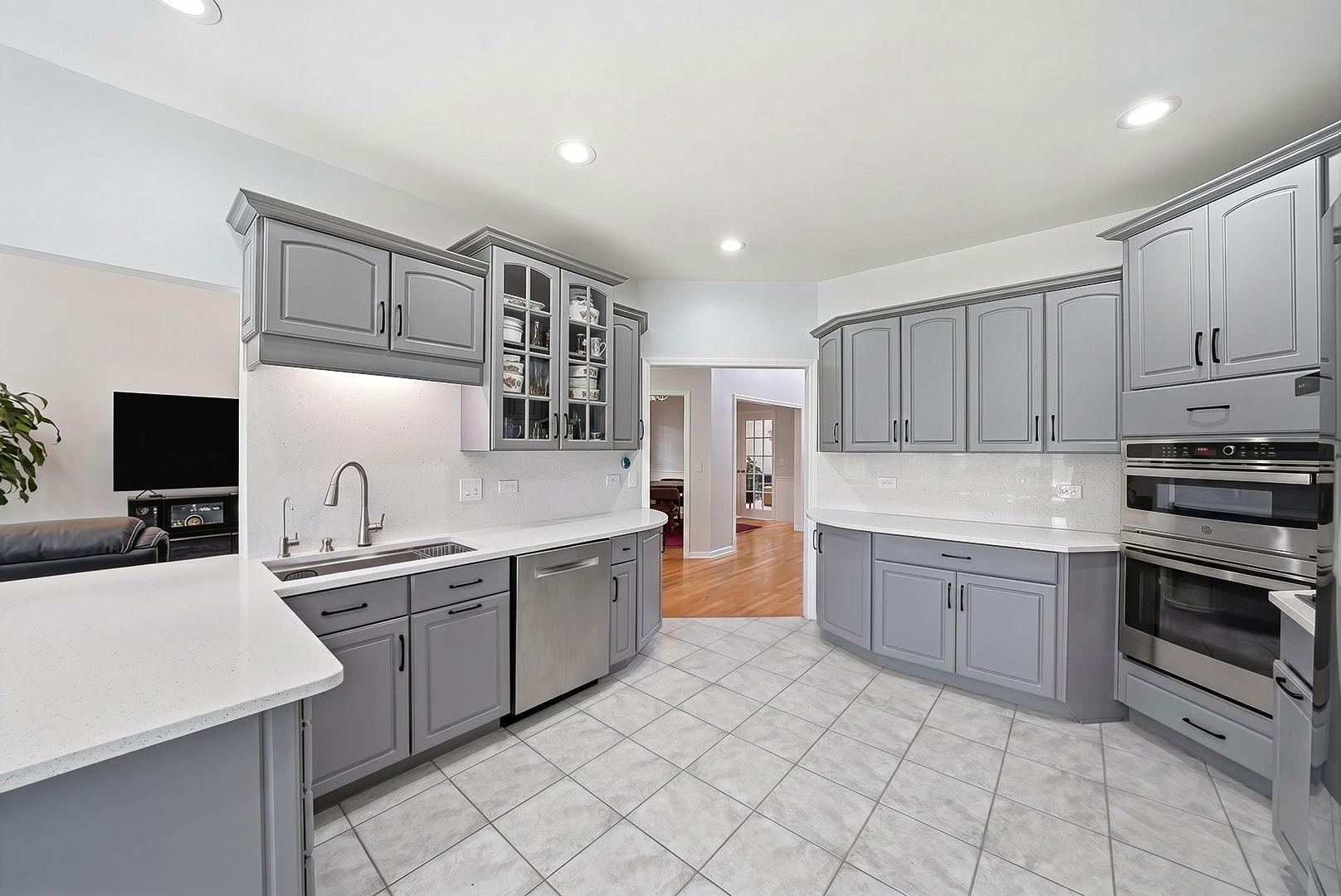 22W133 GLENRISE Court - Photo 4