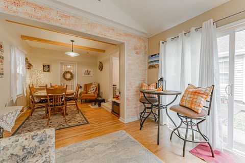 Tiny photo for 1 Keokuk Street, Lincoln, IL 62656 (MLS # 12478543)