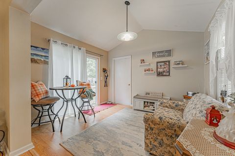 Tiny photo for 1 Keokuk Street, Lincoln, IL 62656 (MLS # 12478543)