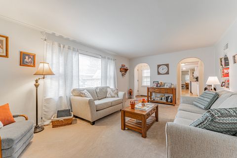 Tiny photo for 1 Keokuk Street, Lincoln, IL 62656 (MLS # 12478543)