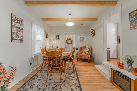 Tiny photo for 1 Keokuk Street, Lincoln, IL 62656 (MLS # 12478543)