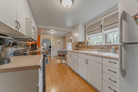Tiny photo for 1 Keokuk Street, Lincoln, IL 62656 (MLS # 12478543)