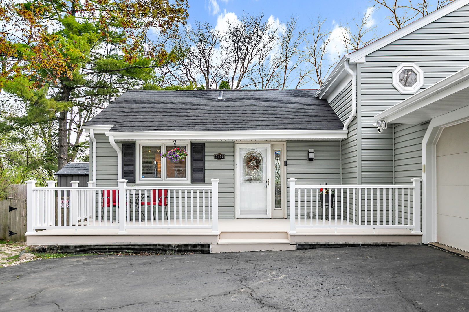 4931 CARRIAGE Drive