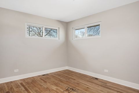 Tiny photo for 8101 S Oketo Avenue, Bridgeview, IL 60455 (MLS # 12528213)