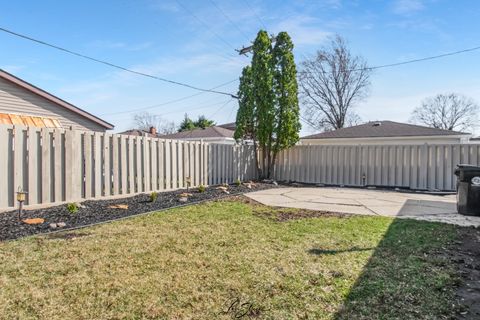 Tiny photo for 8101 S Oketo Avenue, Bridgeview, IL 60455 (MLS # 12528213)