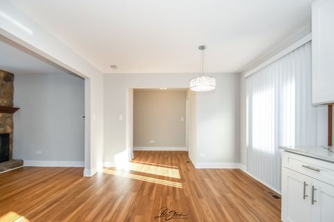 Tiny photo for 8101 S Oketo Avenue, Bridgeview, IL 60455 (MLS # 12528213)