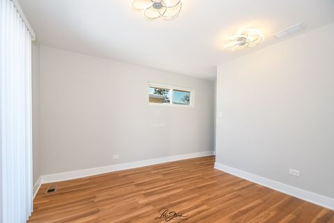 Tiny photo for 8101 S Oketo Avenue, Bridgeview, IL 60455 (MLS # 12528213)