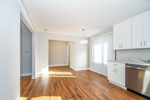 Tiny photo for 8101 S Oketo Avenue, Bridgeview, IL 60455 (MLS # 12528213)