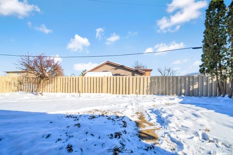 Tiny photo for 8101 S Oketo Avenue, Bridgeview, IL 60455 (MLS # 12528213)