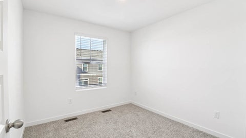 Tiny photo for 2044 Yellowstone Boulevard, Mundelein, IL 60060 (MLS # 12762756)