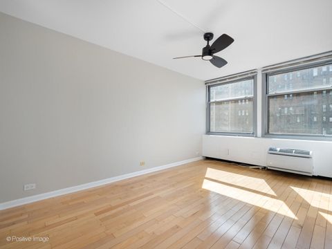 Tiny photo for 30 E ELM Street #14E, Chicago, IL 60611 (MLS # 12505434)